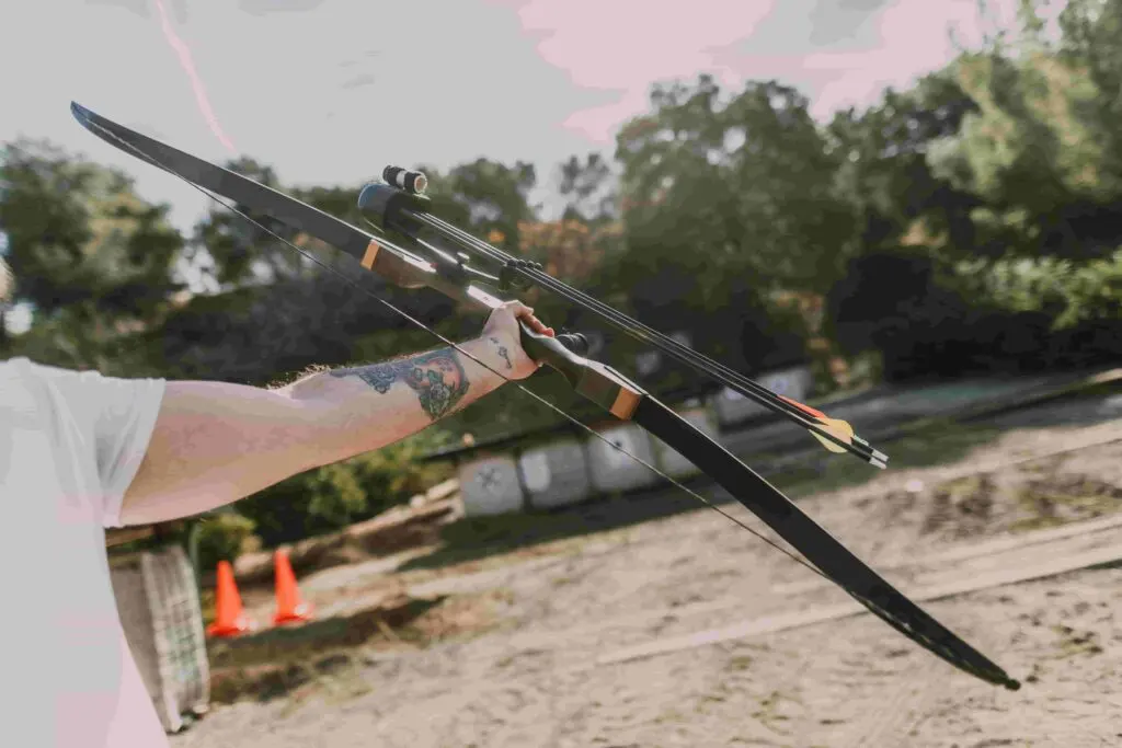 Bowhunting or Rifle Hunting – Which Adventure Calls You?